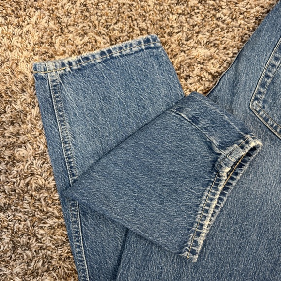 GAP women’s Blue Jeans - High Rise Cheeky Straight - 8/29 L - Picture 6 of 7